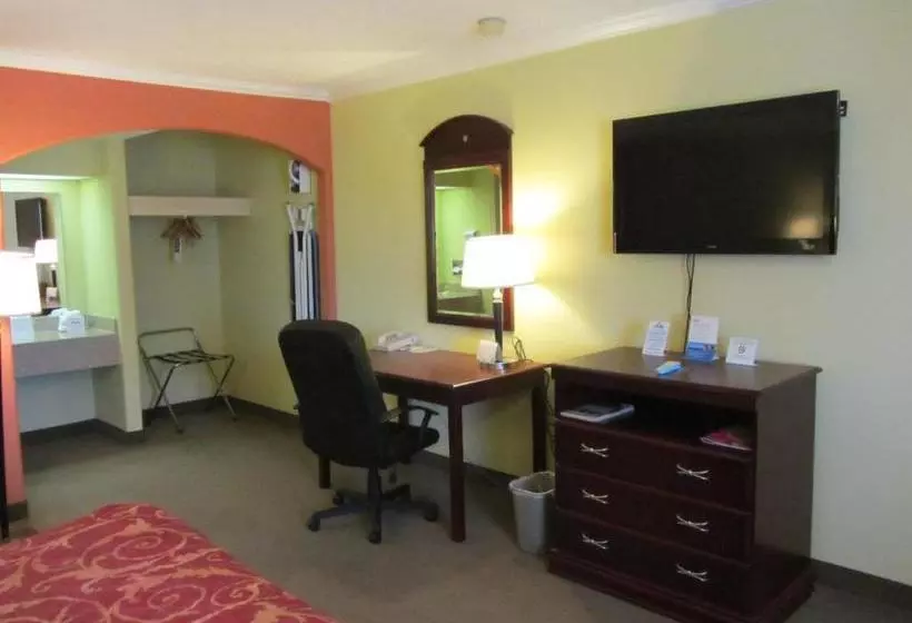 Hotel Days Inn By Wyndham Plainview