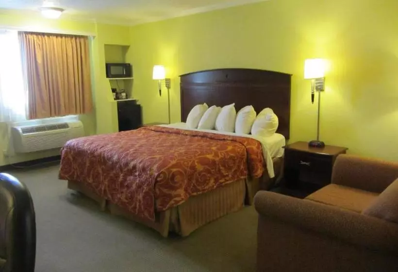 Hotel Days Inn By Wyndham Plainview