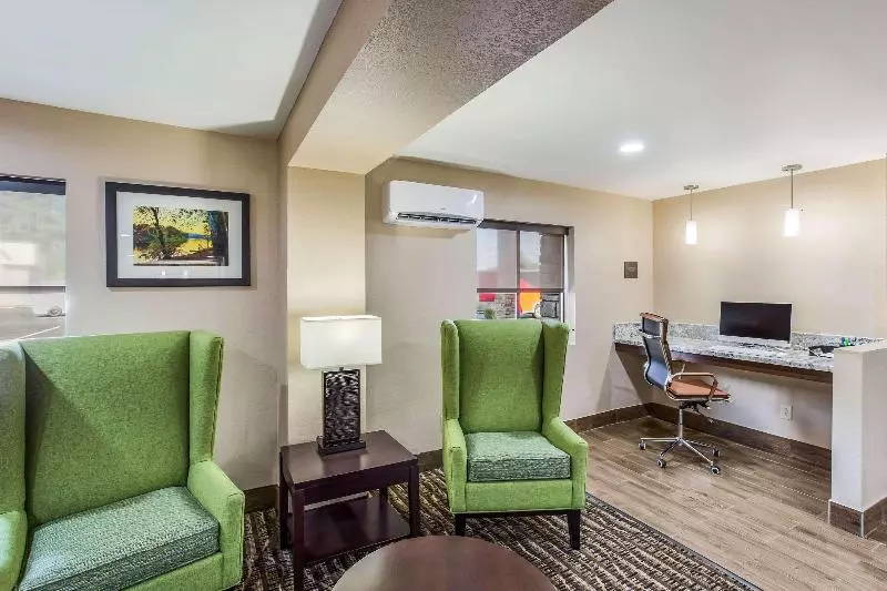 فندق Comfort Inn