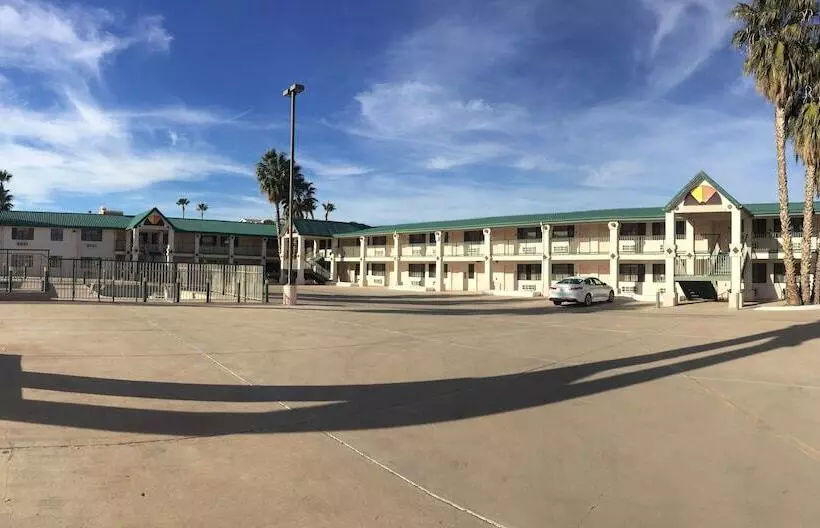 ホテル Days Inn By Wyndham Safford, Az