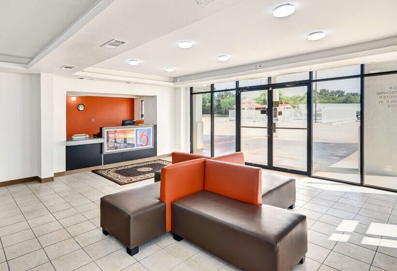 Motel 6lindale, Tx