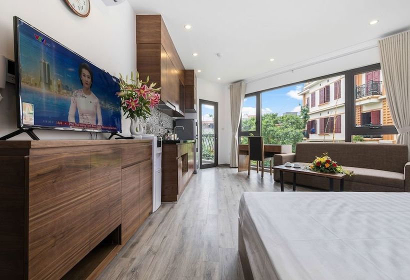 Granda West Lake Apartment