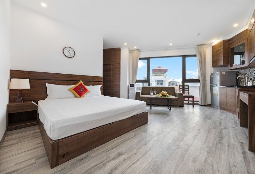 Granda West Lake Apartment