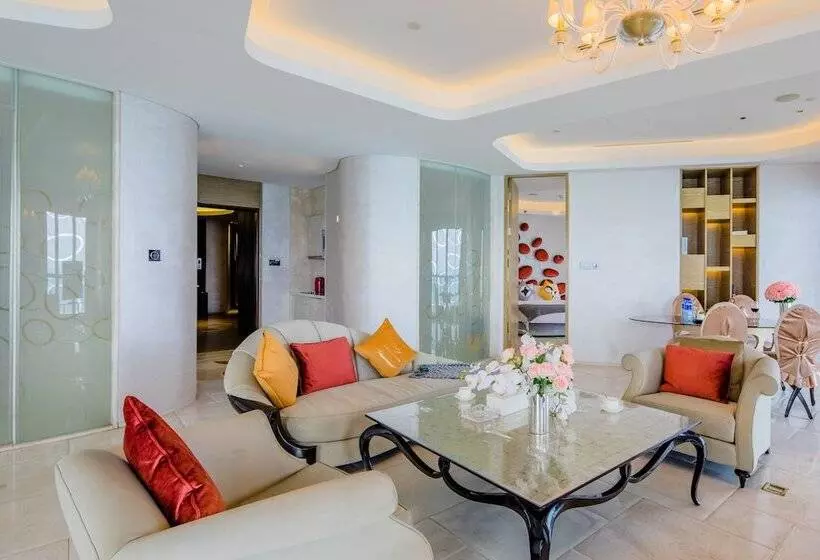 Yuejia Sea Apartment Phoenix Island