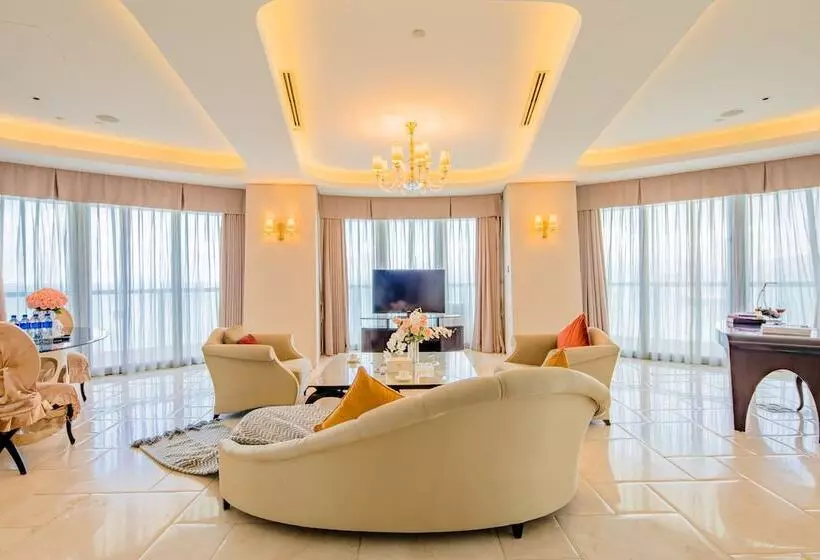 Yuejia Sea Apartment Phoenix Island