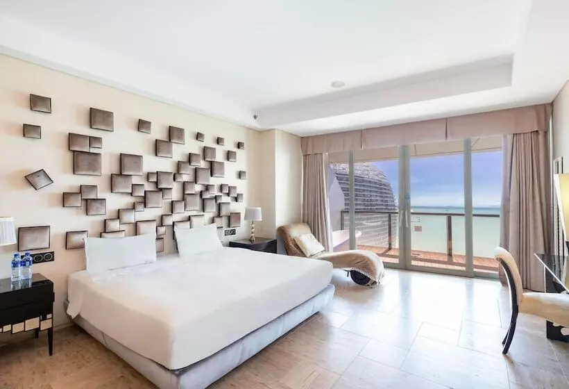 Yuejia Sea Apartment Phoenix Island