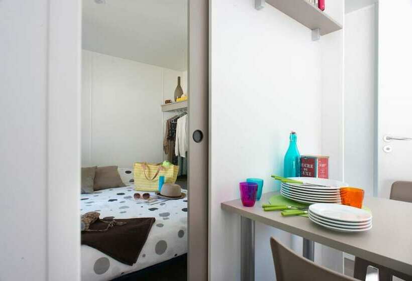 ホテル Siblu Condrieu