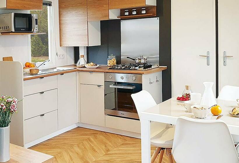 ホテル Siblu Condrieu