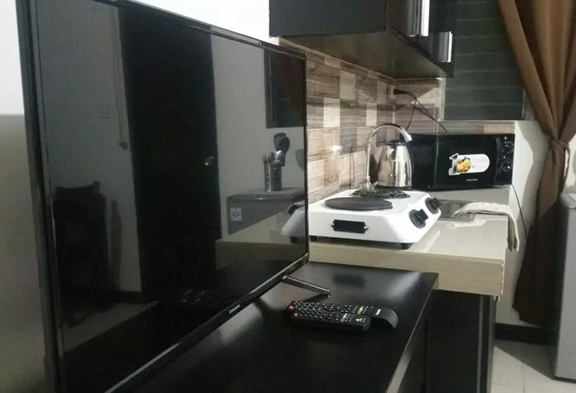 Luxury Suites E