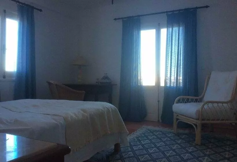 Majatalo Domaine El Manar