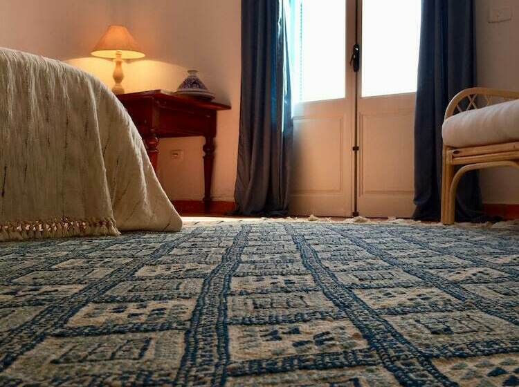 ペンション Domaine El Manar