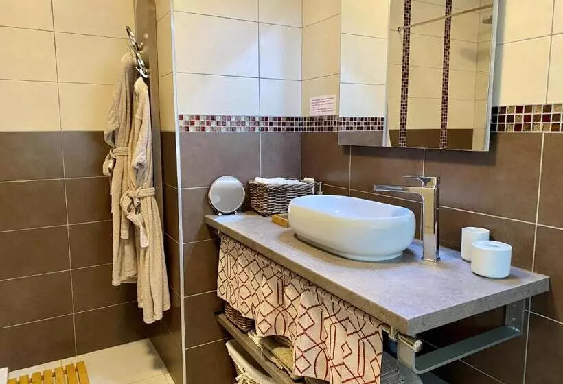 Majatalo L Orée Du Mont Proche Du Mont Saint Michel