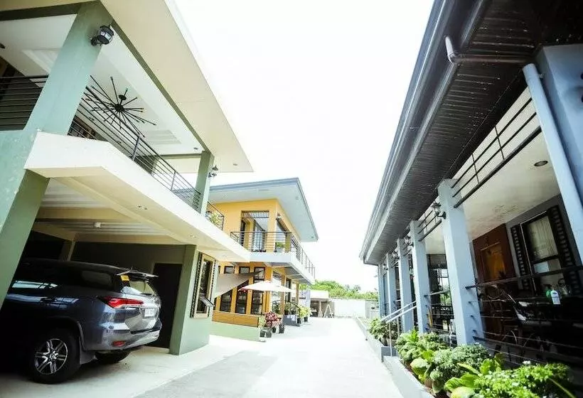 Majatalo Zeller Court Apartelle