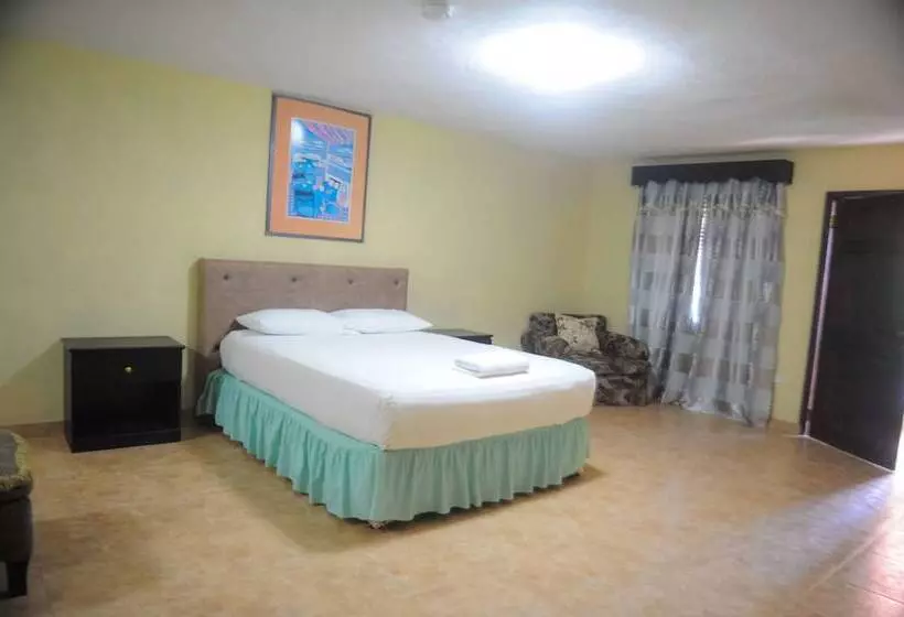 Rooms On The Hip Strip   Montego Bay
