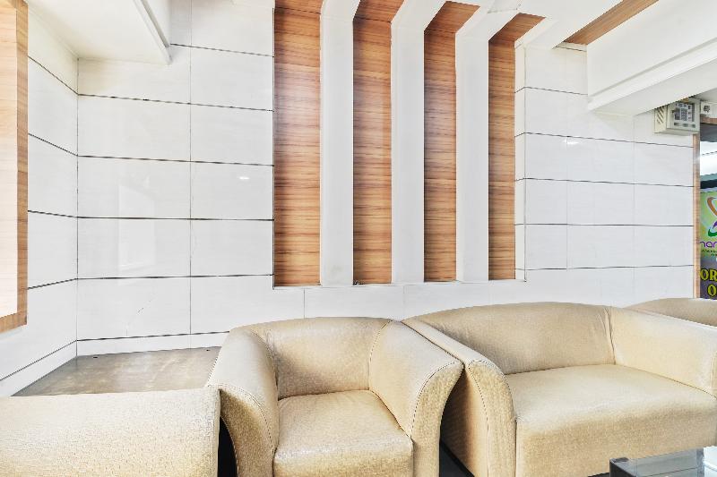 فندق Sharada International By Oyo Rooms