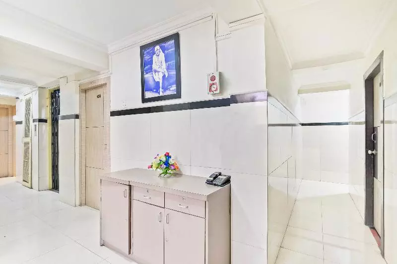 هتل Sharada International By Oyo Rooms