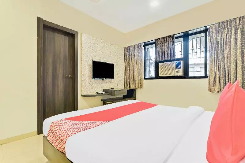 هتل Sharada International By Oyo Rooms