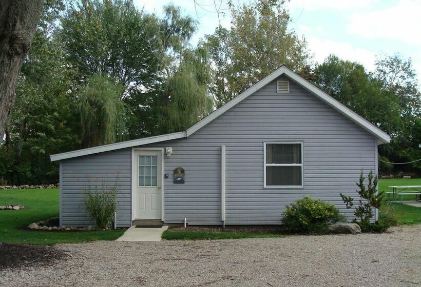 On Pointe Lakefront Resort