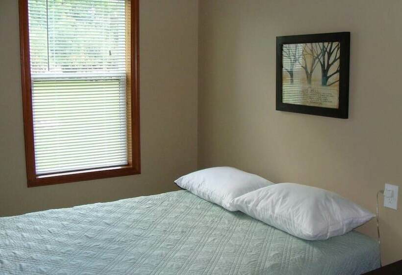 On Pointe Lakefront Resort