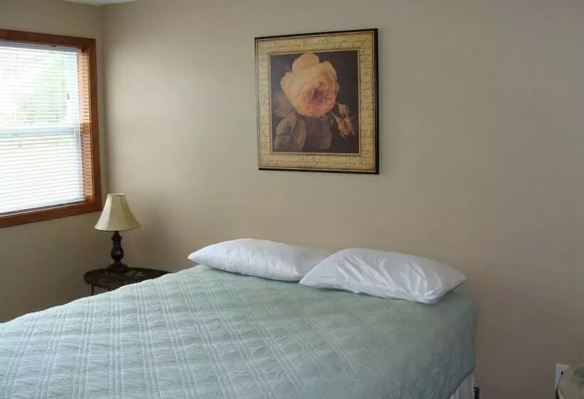 On Pointe Lakefront Resort