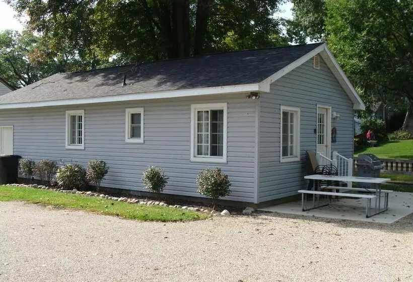 On Pointe Lakefront Resort