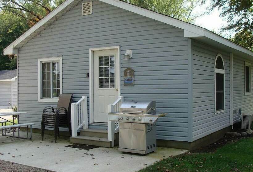 On Pointe Lakefront Resort