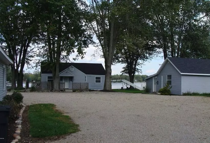 On Pointe Lakefront Resort