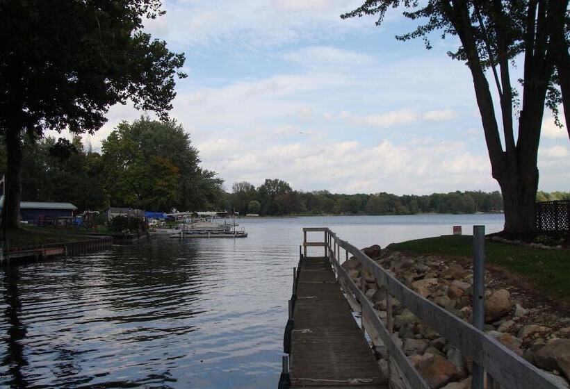 On Pointe Lakefront Resort