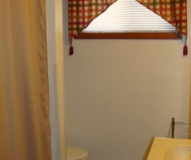 On Pointe Lakefront Resort