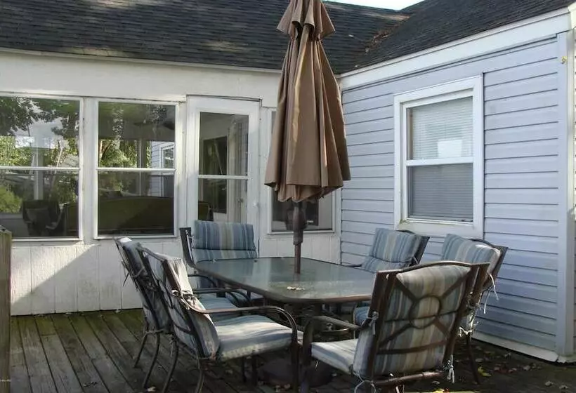 On Pointe Lakefront Resort