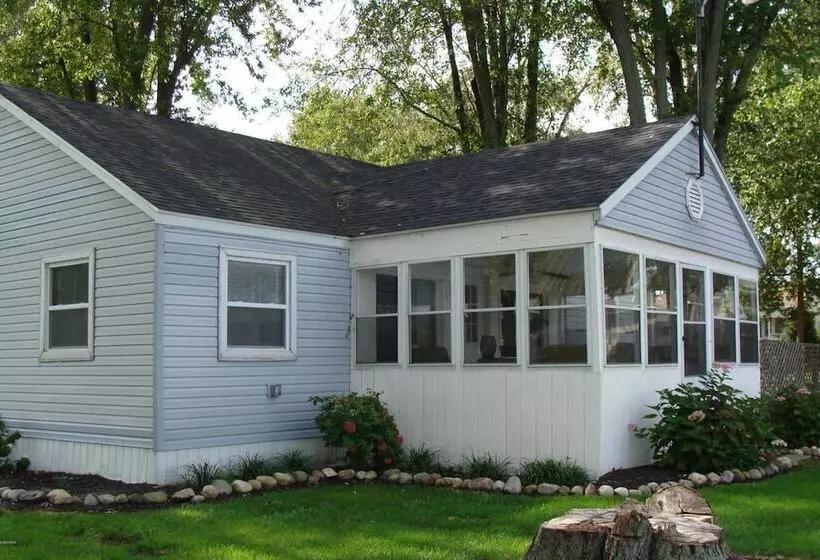 On Pointe Lakefront Resort