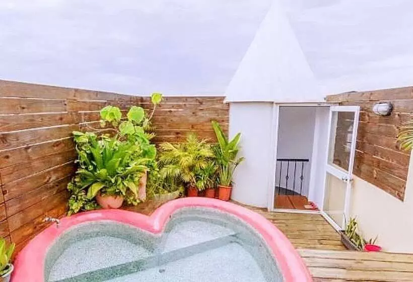 پانسیون Bali Castle B&b