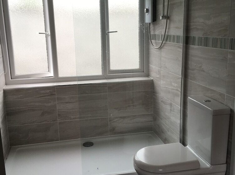 بنسيون Higher Trenear Farm B&b