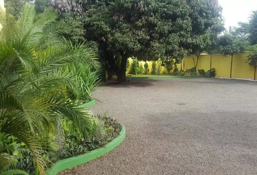 پانسیون Pumulani Lodge Livingstone