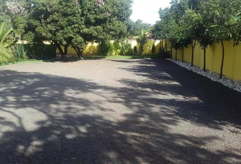 پانسیون Pumulani Lodge Livingstone