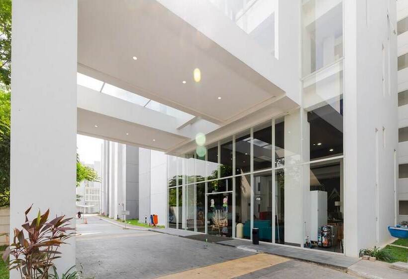 بنسيون Reddoorz Apartment @ Aeropolis Tangerang