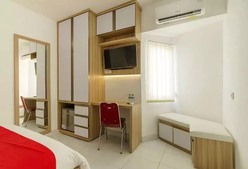 ペンション Reddoorz Apartment @ Aeropolis Tangerang