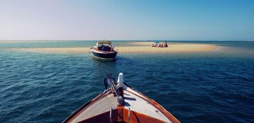 פנסיון Villa Tantely