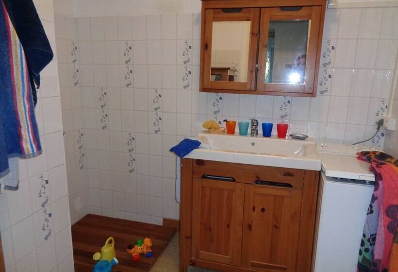 פנסיון Villa Tantely