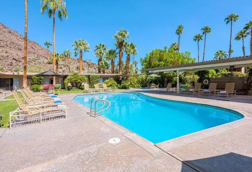 Desert Hills  21 And Over