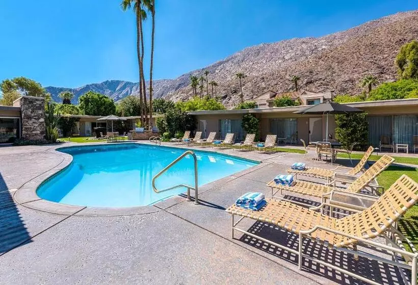 Desert Hills  21 And Over