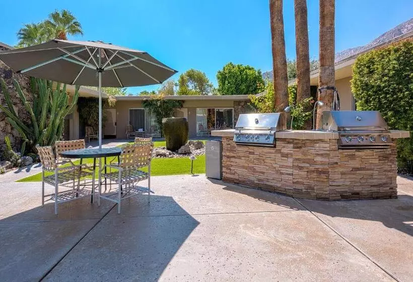 Desert Hills  21 And Over