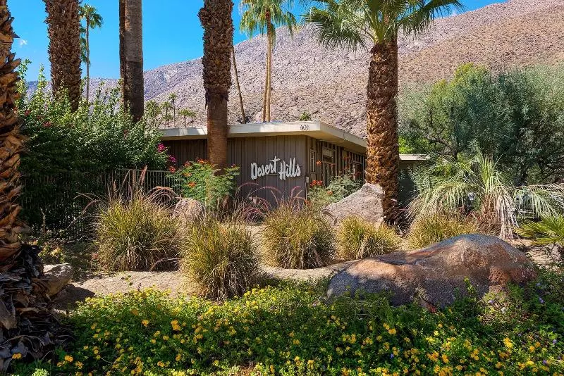 Desert Hills  21 And Over