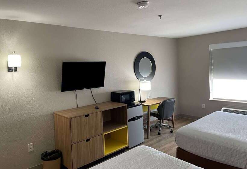 호텔 Days Inn By Wyndham Dallas Garland West