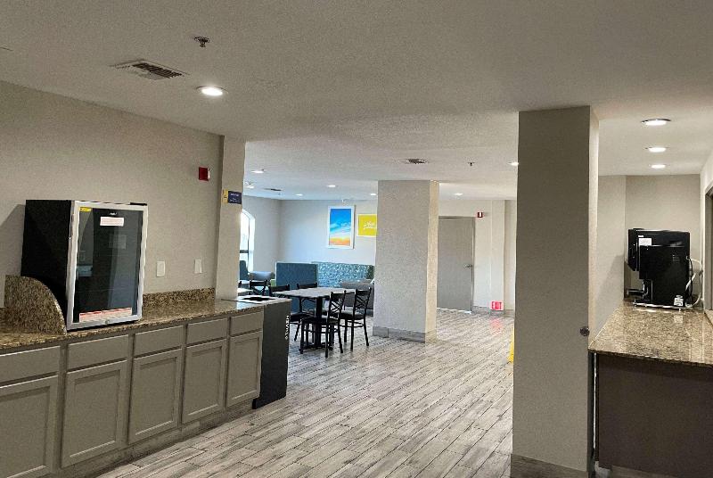 호텔 Days Inn By Wyndham Dallas Garland West