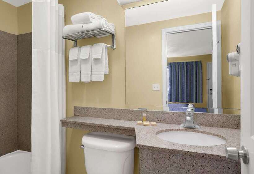 Szálloda Days Inn By Wyndham Middletown