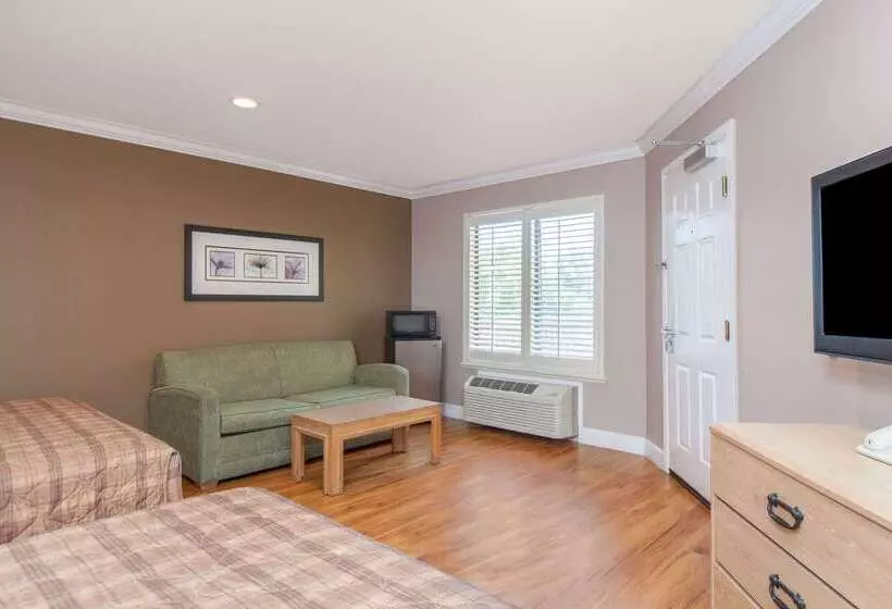 ホテル Days Inn By Wyndham San Francisco S/oyster Point Airport