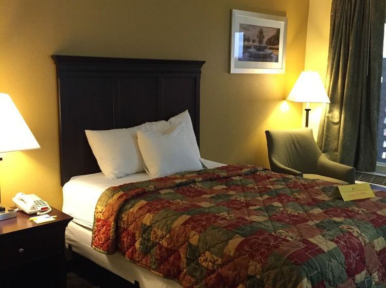 호텔 Days Inn By Wyndham Charleston Historic District