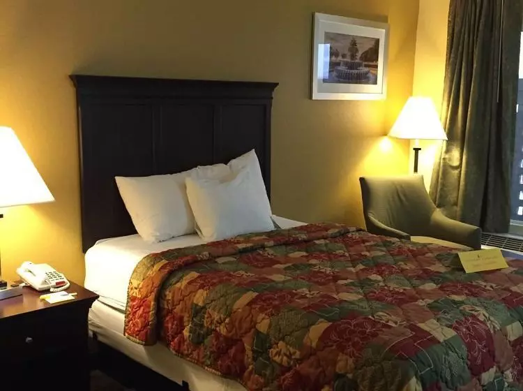 ホテル Days Inn By Wyndham Charleston Historic District