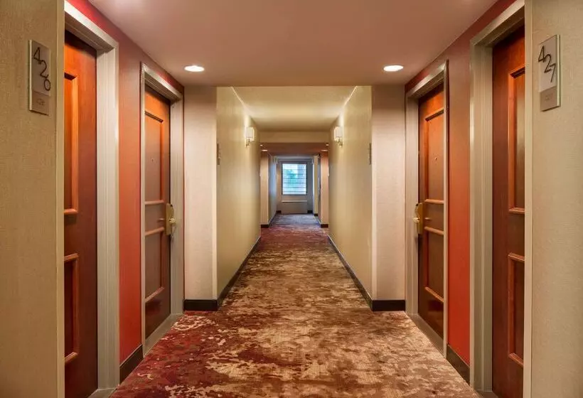 Doubletree By Hilton Hotel Largo/washington Dc